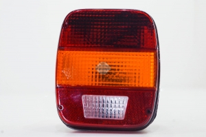 Lanterna Tras C/Lente Lisa F-4000/Cargo/Volswagem Sem/Vigia Ld