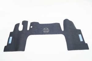 Tapete Cabine Vw 8-120/8-150/  Worker 7.90/7.100/8.140/11.130/... Escrito (Volkswagen) Pvc (1 Peça) Preto