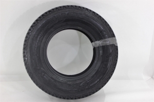 Pneu 235/75/R15 Pneus 72/21 Usado (980)