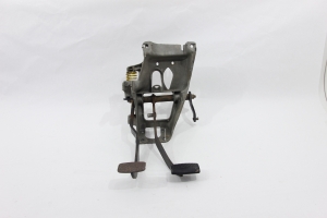 Pedal Freio Embreagem F-1000 72/92 Usado (844)