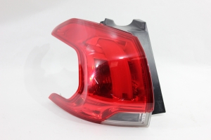 Lanterna Traseira Le Peugeot 2008 Griffe 15/20 Usado (095)
