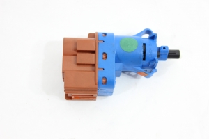 Interruptor Pedal Freio Jeep Renegade 15/22 Usado (885)