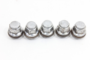 Porca Roda Jg (5 Peças) Pajero Tr4 Flex 10/15 Usado (497)