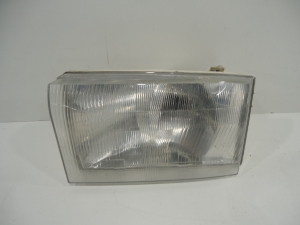 Farol F-250 F-350 F-4000 99/05 Le com Detalhe No Cromo e Na Carcaça Usado