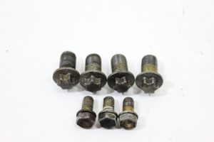 Parafuso Diferencial Dianteiro Jg Hilux 98/04 Usado (824)