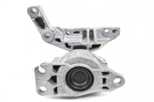Suporte Coxim Motor Kicks 16/18 Usado (729)