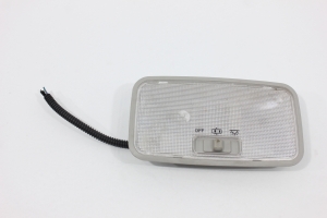 Lanterna Teto Cortesia Hilux Sw4 16/20 Usado (620)