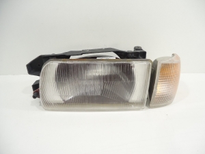Farol com Pisca Agrale 7500/8500 Gol Saveiro Voyage 91/95 Le com Detalhe No Cromo e Trincada a Lente  Usado