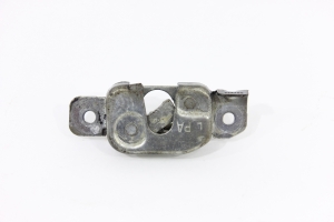 Fechadura Tampa Traseira Le F-1000 93/98 Usado (978)