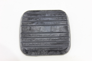 Capa Pedal Embreagem F-12000 F-14000 93/98 Cargo .../10