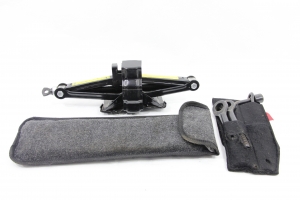Macaco Chave Roda e Triãngulo Kit Sportage 12/16 Usado (712)