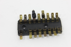 Caixa Fusível Interna Pequena D-10 64/84 Usado (625)
