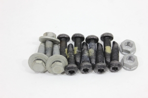 Parafuso Bancos Jg Tracker 20/23 Usado (227)