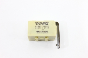 Relê Iluminação Lembrete Luz Hilux Sw4 92/95 Usado (384)