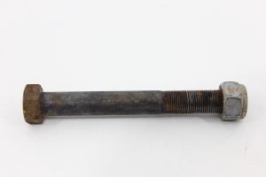 Parafuso Feixe Mola Dianteiro Vw 13-150 01/02 Usado (824)