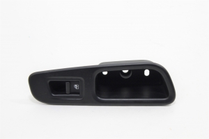 Moldura Botão Vidro Elé Porta Tras Ld Jeep Renegade 15/22 Usado (923)
