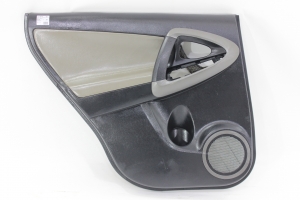 Forro Porta Traseira Le Rav4 06/11 Usado (024)