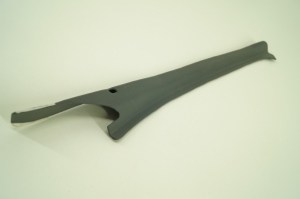 Moldura Coluna Para-brisa Mb 709/710/915/... Int Cinza Ld