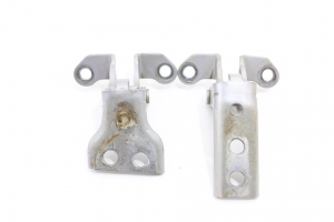 Dobradiça Porta Tras Ld Par Pajero Tr4 Flex 10/15 Usado (505)