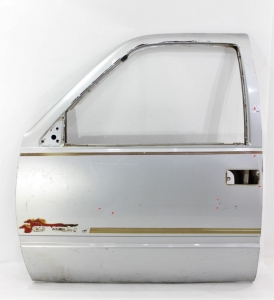 Porta Dianteira Le Silverado 97/02 Usado (887)