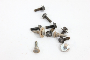 Parafuso Plásticos Internos Jg Pajero Tr4 Flex 10/15 Usado (481)