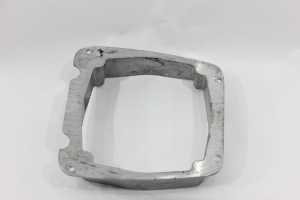Suporte Alto Falante Porta Tras Le L200 Sport 04/11 Usado (210)