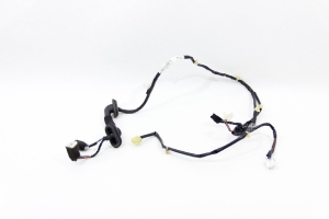Chicote Porta Tras Le Mitsubishi Pajero Sport 2006-2011 Usado (839)