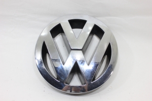 Emblema Grade Dianteira Vw 8-150 00/12 Usado (244)