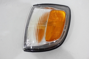 Lanterna Dianteira Hilux Sw4 96/98 Le