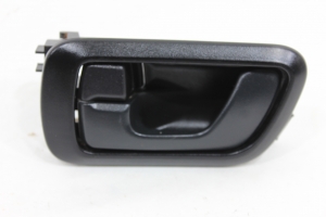Maçaneta Int Porta Tras Le Pajero Tr4 Flex 10/15 Usado (322)