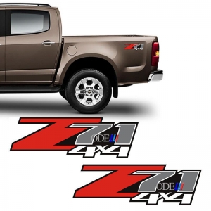 Emblema 'Z71 4x4' S10 17/... Fundo Preto
