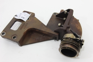 Suporte com Cotovelo Turbina Sup Vw 8-160 10/16 Usado (534)