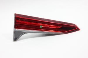 Lanterna Tras Tampa Porta Mala Le Hilux Sw4 16/20 Usado (649)