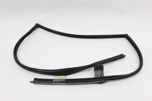 Canaleta Vidro Porta Tras Ld L200 Sport 04/11 Usado (296)