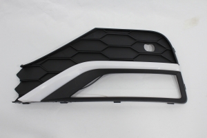 moldura farol auxiliar amarok 17/...