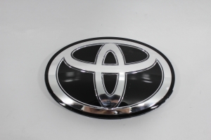 Emblema Grade Hilux 21/23 (Resinado)