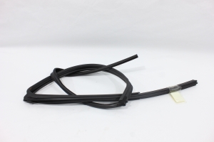Canaleta Vidro Porta Tras Ld Hilux Sw4 16/20 Usado (542)