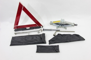 Macaco Chave Roda e Triãngulo Kit Rav4 94/99 Usado (151)