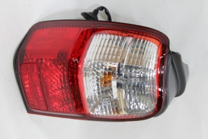 Lanterna Traseira Hilux Sw4 01/04 Bicolor Le