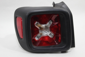 Lanterna Tras Le com Soquete Jeep Renegade 15/18 Usado (859)