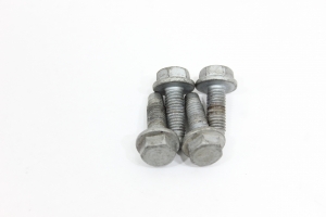Parafuso Barra Estabilizadora Diant Jg Tracker 20/23 Usado (263)