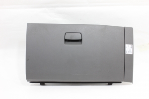 Porta Luvas Vw Constellation 08/21 Usado (546)