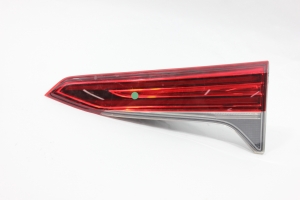 Lanterna Tras Tampa Porta Mala Ld Hilux Sw4 16/20 Usado (648)