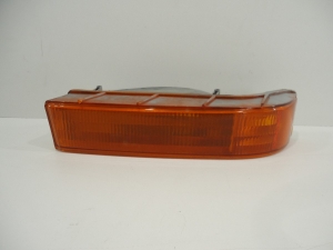 Lanterna Diant Inf F-1000 F-4000 96/98 Ambar Ld com Detalhe Na Carcaça Usado