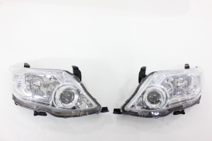 Farol Dianteiro (Par) Hilux Sw4 12/15 Usado (919)