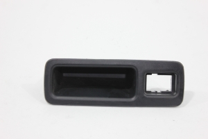 Puxador Abertura Porta Mala Hilux Sw4 16/20 Usado (685)