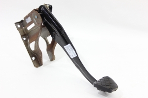 Pedal Freio com Suporte Amarok 10/15 Usado (515)