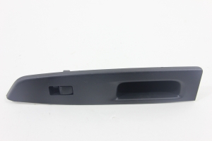 Moldura Botão Vidro Elé Porta Tras Le S10 12/17 Usado (047)