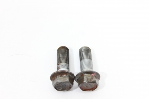 Parafuso Coxim Diferencial Diant (Par) Hilux 05/11 Usado (415)