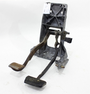 Pedal Freio com Suporte Dodge Ram 1500 93/01 Usado (724)